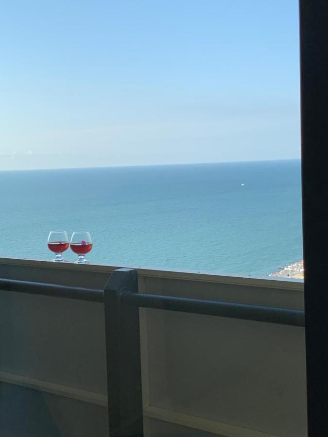 Orbi Twin Towers C Block Apartment Batumi Exterior photo