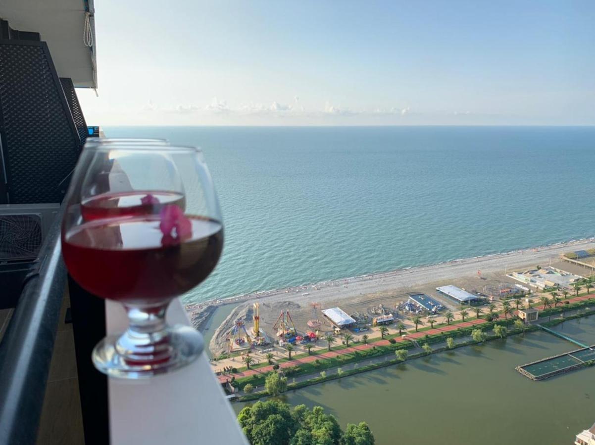 Orbi Twin Towers C Block Apartment Batumi Exterior photo