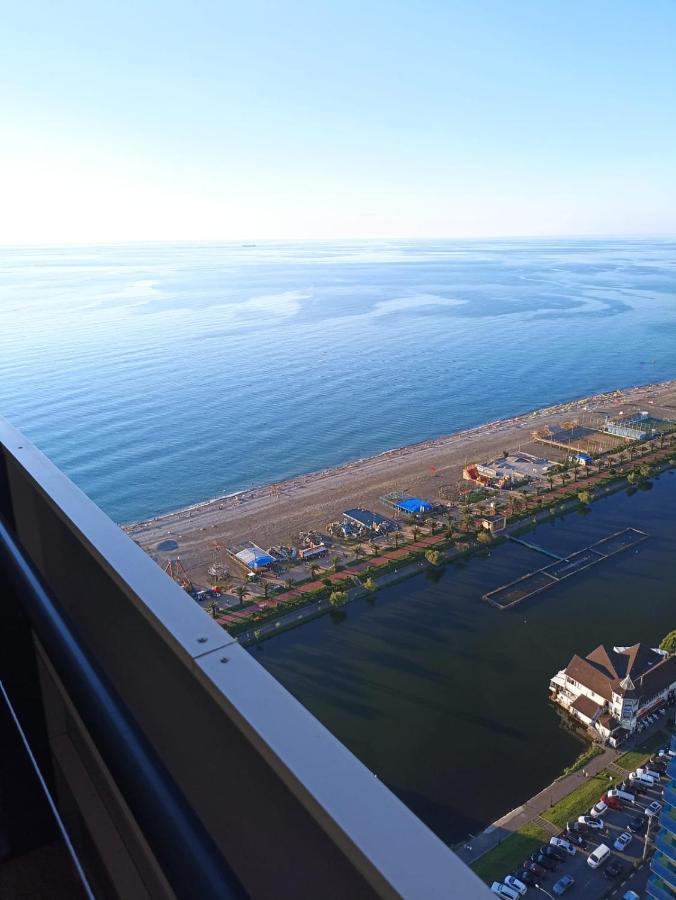 Orbi Twin Towers C Block Apartment Batumi Exterior photo